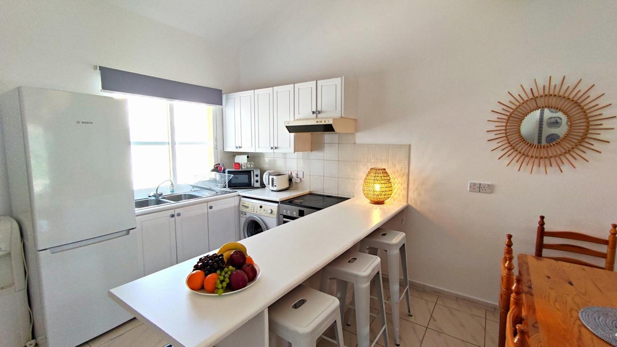 The Salnik Beach Apartment Limassol Rum bild